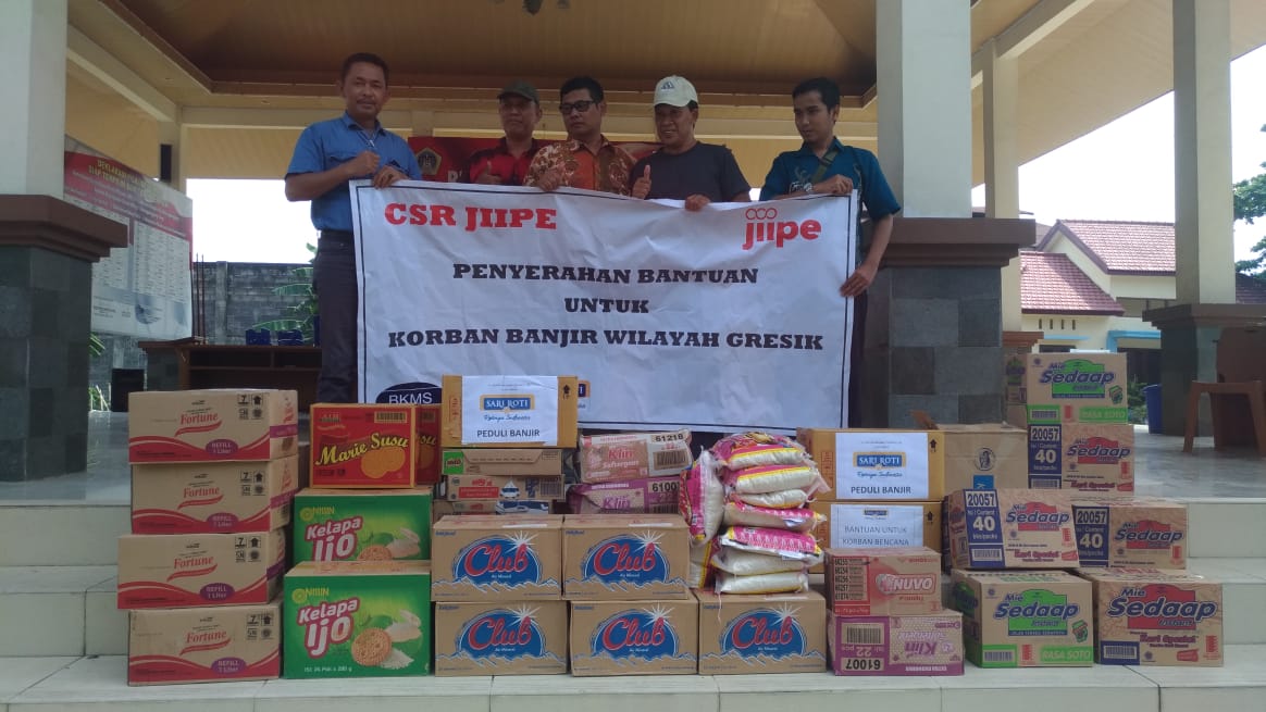 Basic Food Assistance Still Arriving for Flood Victims